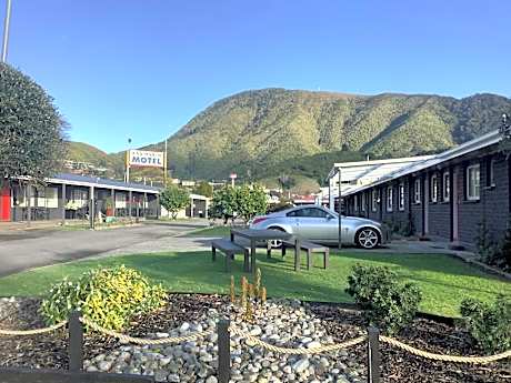 AAA Marlin Motel
