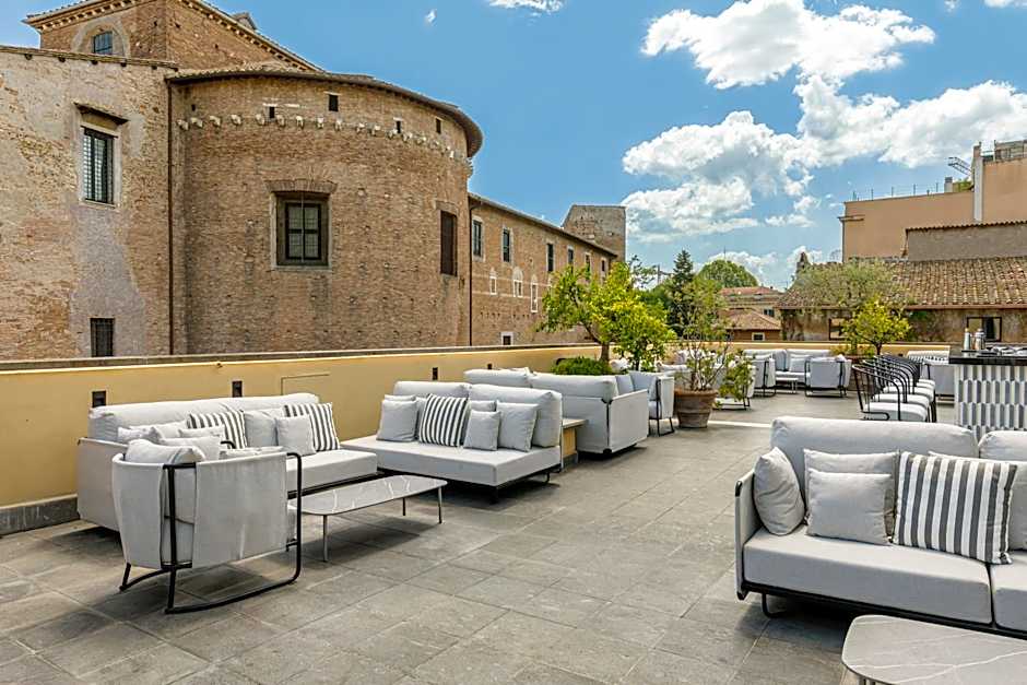 Room Mate Collection Mia, Rome Colosseum