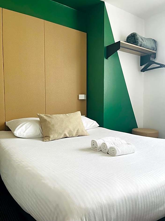 Foto 1 de 4 de Small Double Room with Open Bathroom - Non-Smoking