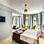 Himm Hotel