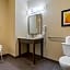Comfort Suites Near Sam Houston Race Park