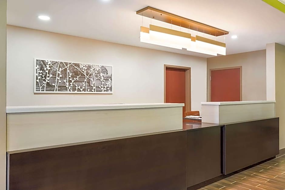 Sleep Inn & Suites North Mobile Saraland