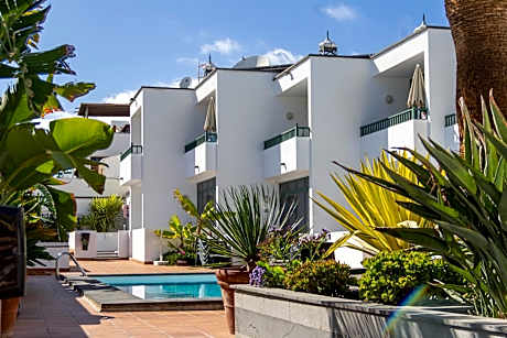 Apartamentos La Tegala