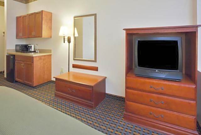 Holiday Inn Express Hotel & Suites Laurinburg By IHG