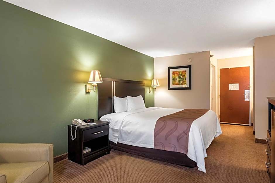 Quality Inn & Suites Clemmons I-40