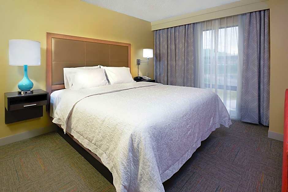 Hampton Inn By Hilton Martinsville
