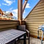 Marvellous Mountain Condo- Pets - Pool & Hot Tub managed by Little Sister Getaways