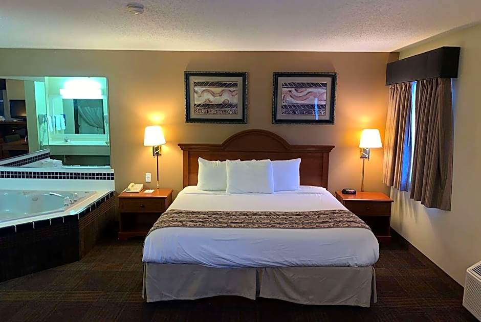 Photo 1 of 4 of Deluxe Studio 1 King Bed Suite