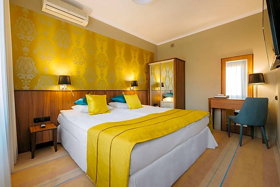 Hotel Cristal BiaA'ystok
