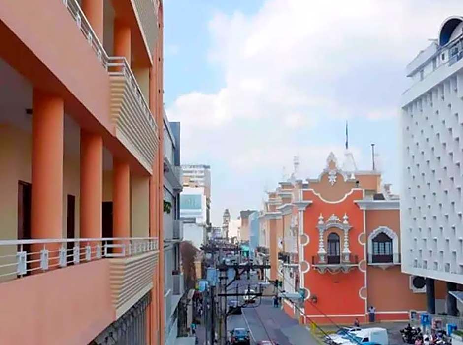 Hotel Maya Excelsior