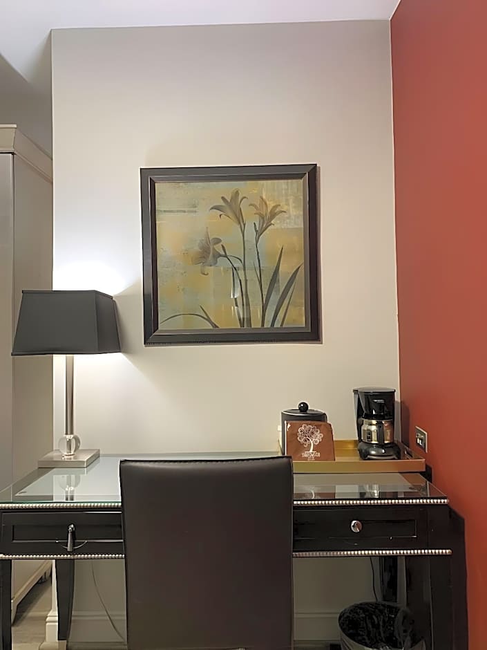 L.A. Sky Boutique Hotel