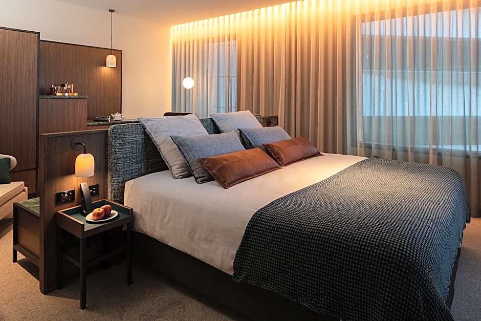 Next Hotel Melbourne, Curio Collection by Hilton