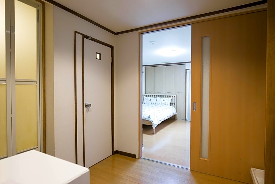 Tenjin Apartment