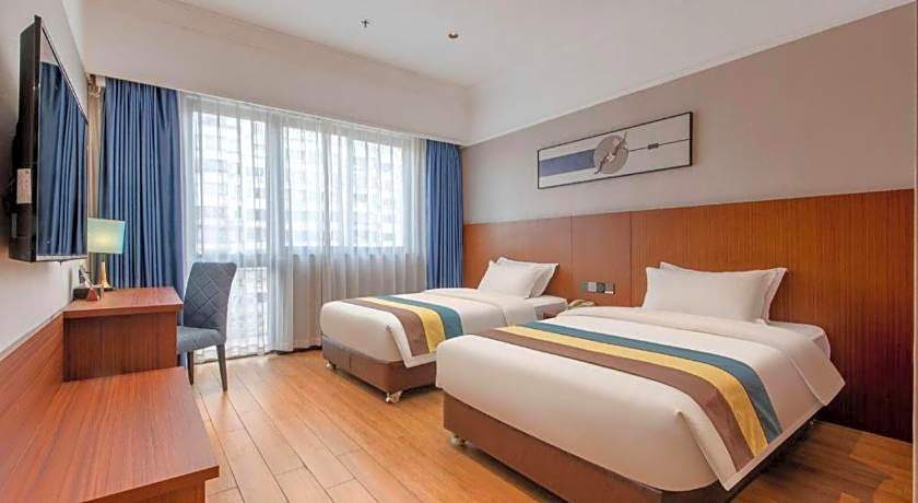 Carrianna Hotel