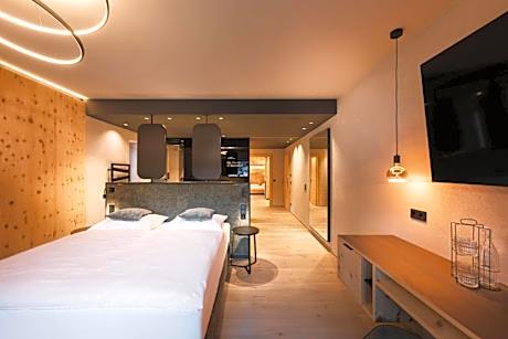 Family Suite Premium "Zirbe"
