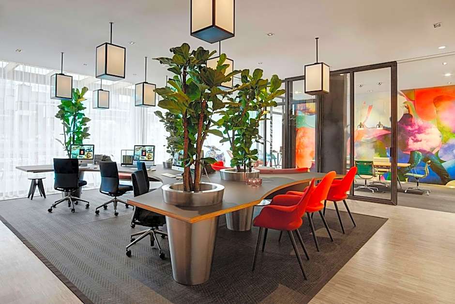 citizenM Schiphol Airport