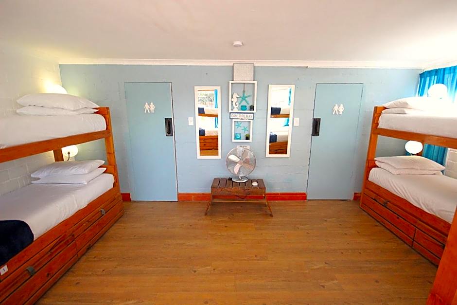 Saltycrax Backpackers