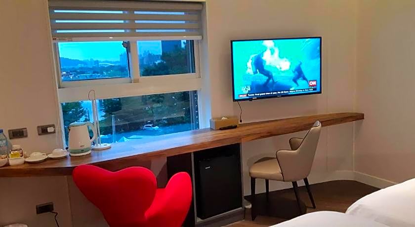 New California Hotel