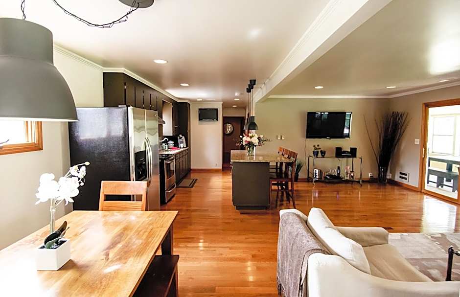 The Broadway Guest House