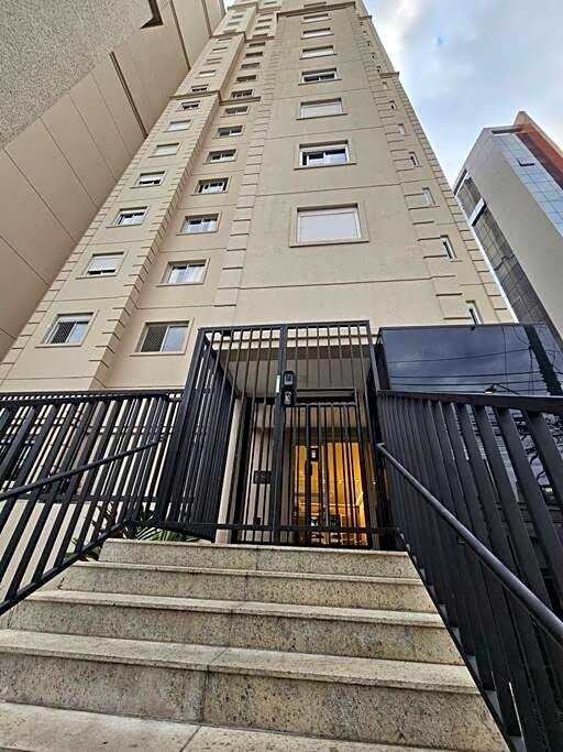 apartamento em prédio de luxo