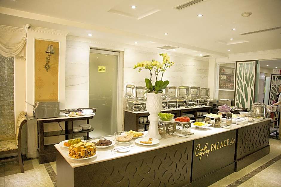 City Bay Palace Hotel