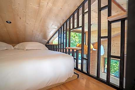 Queen Studio - Disability Access