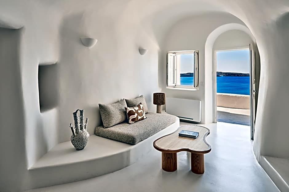 Mystique, a Luxury Collection Hotel, Santorini