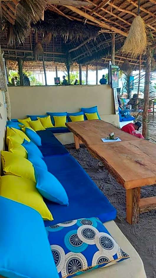Mtende Beach Bungalows