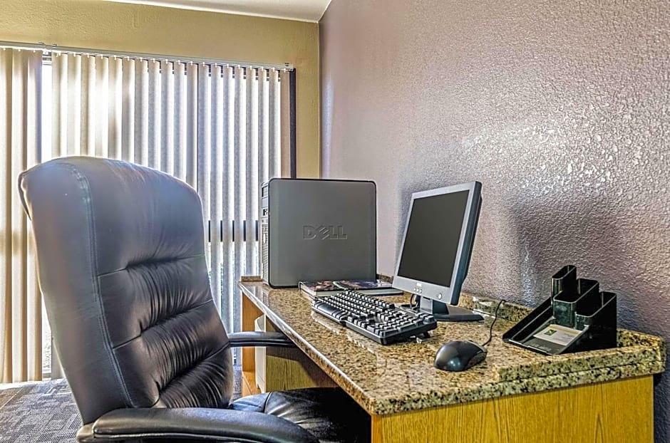 Quality Inn South