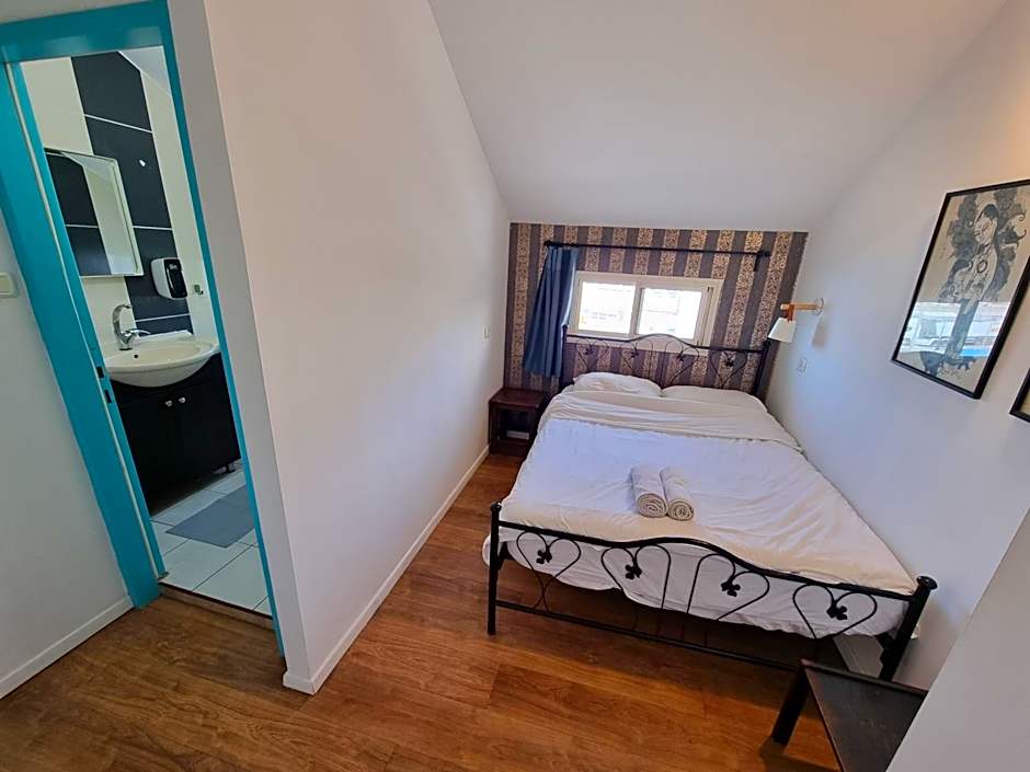 Photo 1 of 7 of Small Double Room