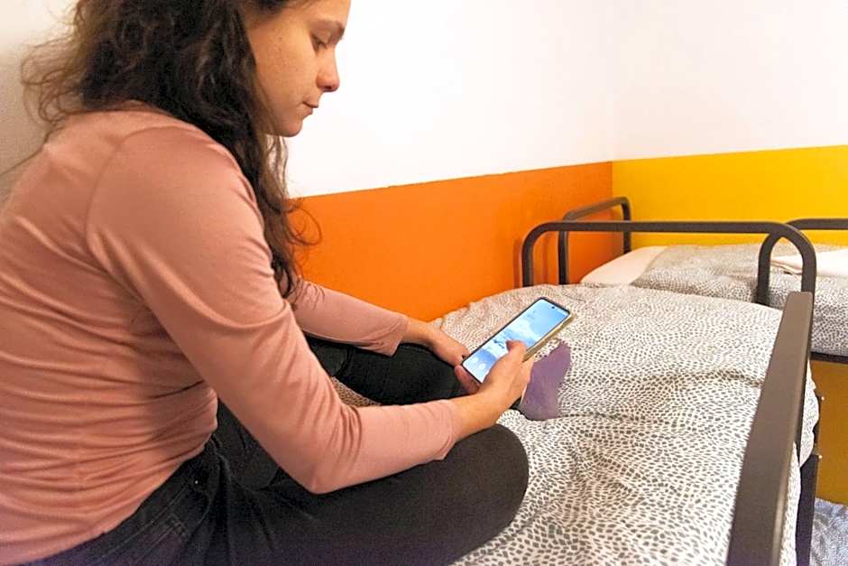 Sunflower Beach Backpacker Hostel & Bar