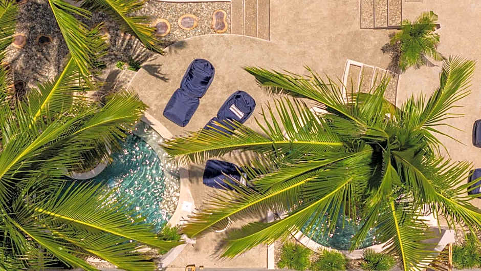 Casa Leah - Full Ocean View Apartment- Zicatela - AC in Bedroom - Steps To Beach - Steps to la Punta