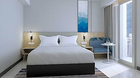 Standard Queen Room - Accessible with Free Breakfast