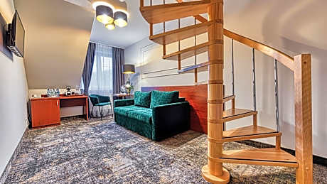 Standard Family Room