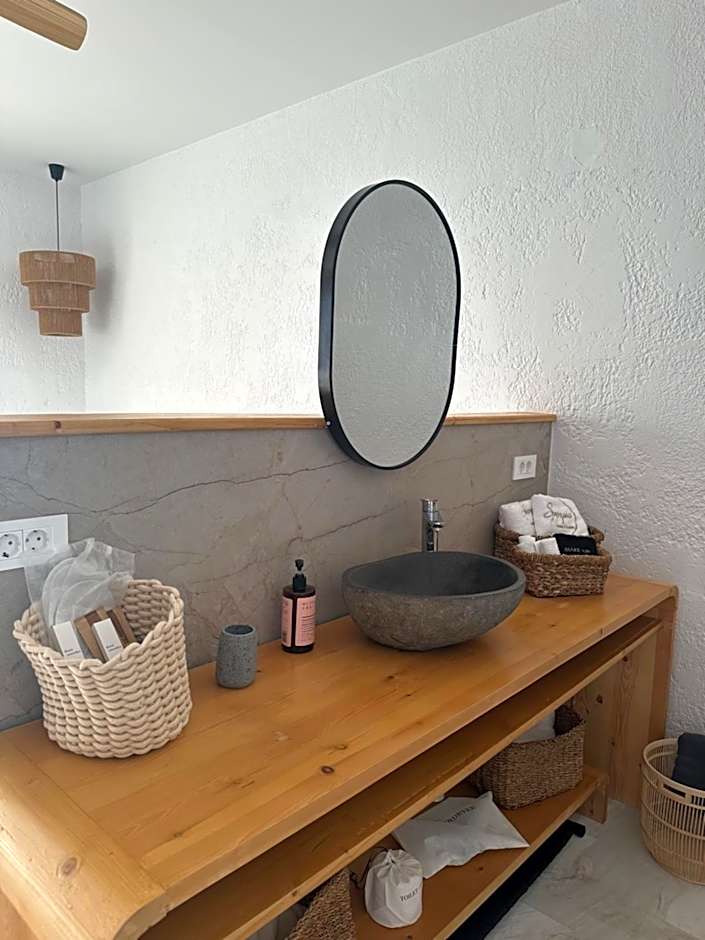 SPONGIA HOTEL SUITES & Spa