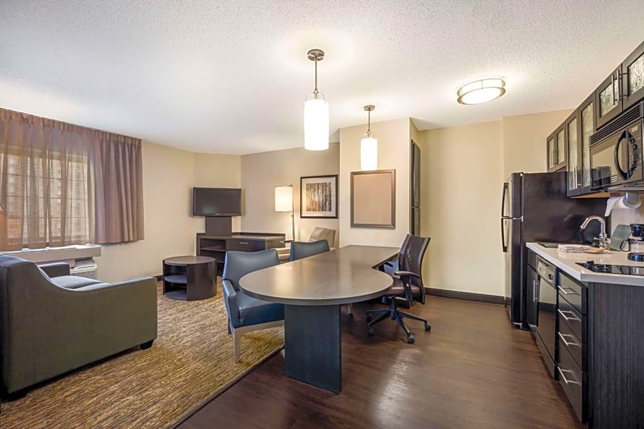 Sonesta Simply Suites Salt Lake City Aiport