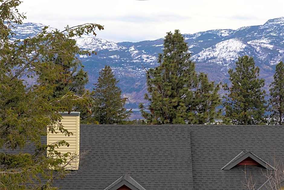 DoubleTree by Hilton West Kelowna