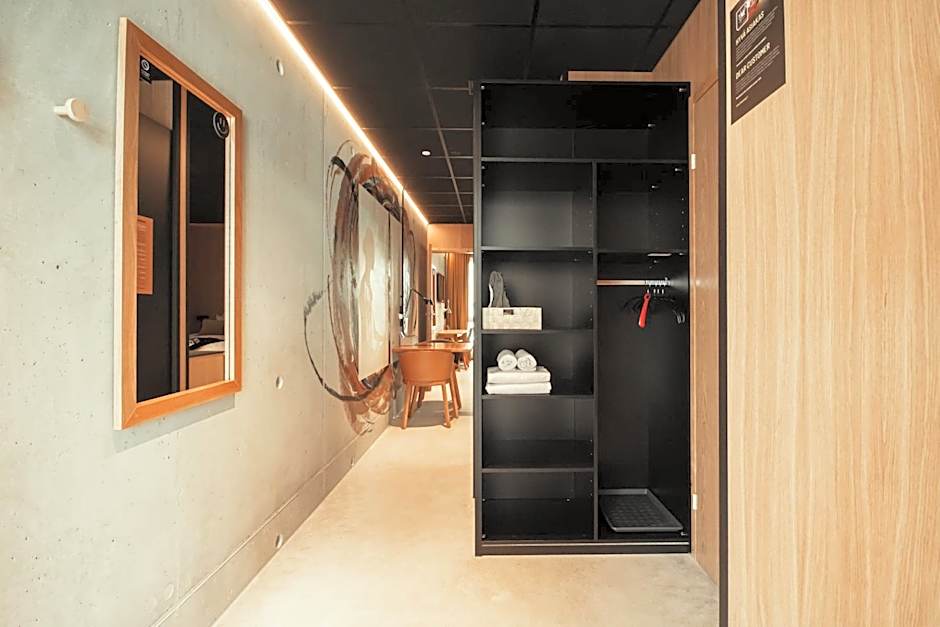 Time Hotel, Time To Stay art & boutique