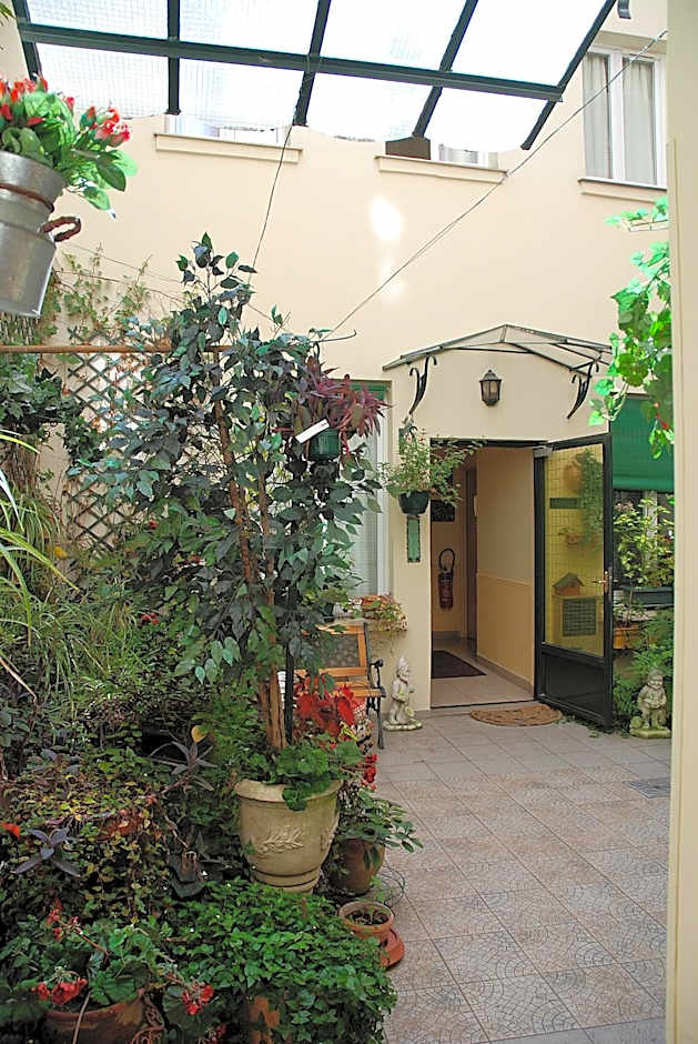 Hotel Transcontinental