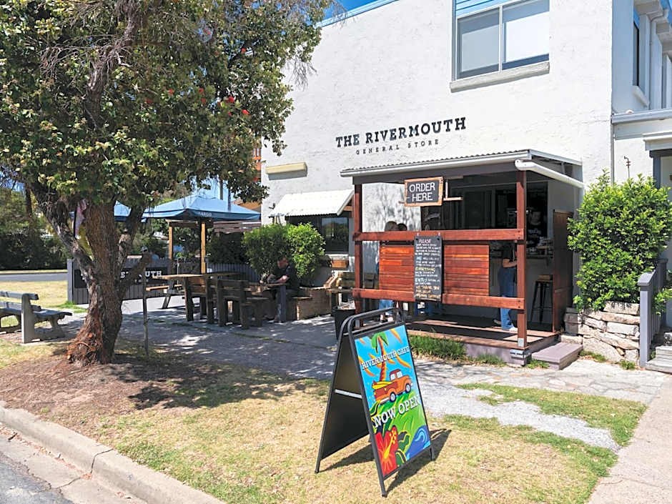 Barlings Beach Holiday Park