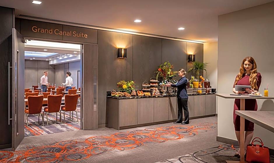 Clayton Hotel Cardiff Lane