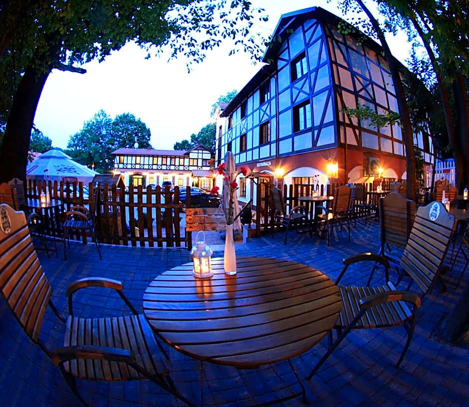 Hotel Camelot