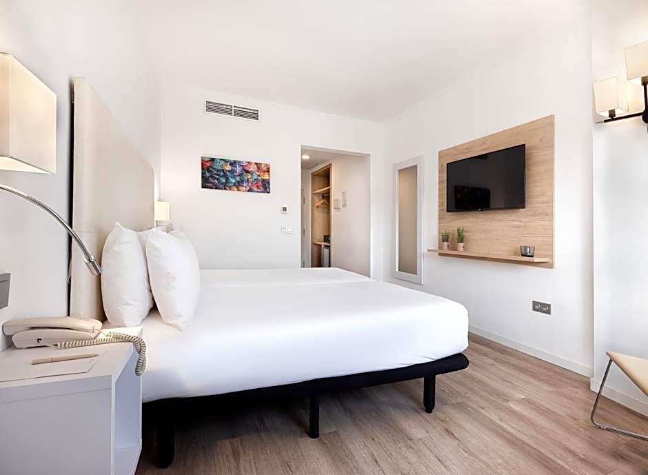 Hotel Melilla Puerto Affiliated by Meliá