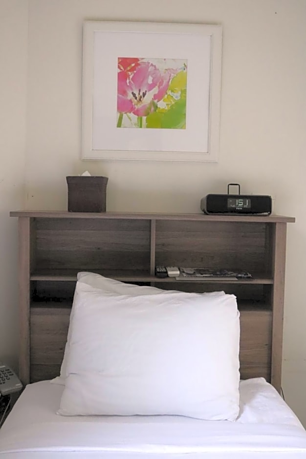 Midtown West Hotel