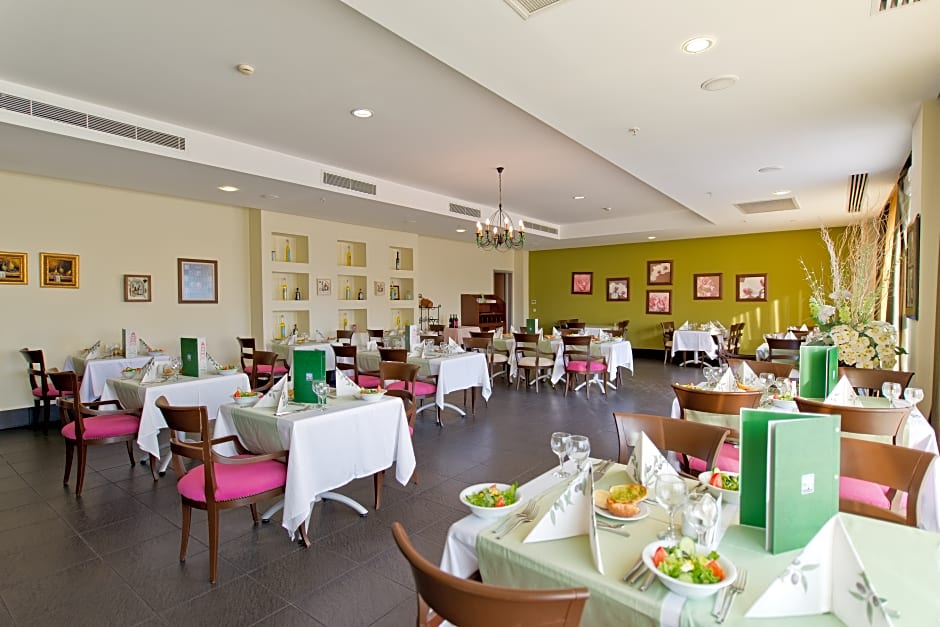 Sealife Buket Beach Hotel