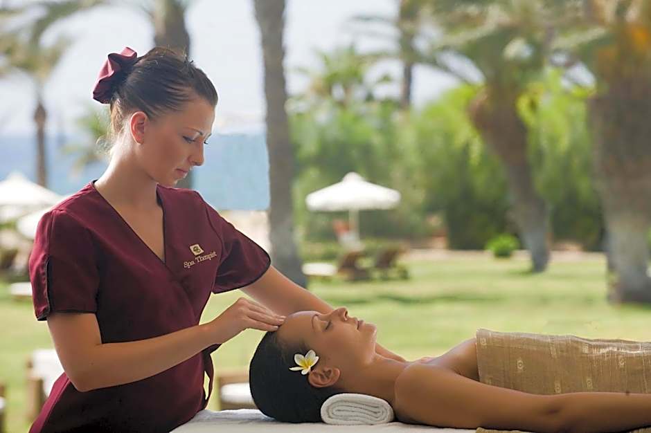 Constantinou Bros Asimina Suites Hotel