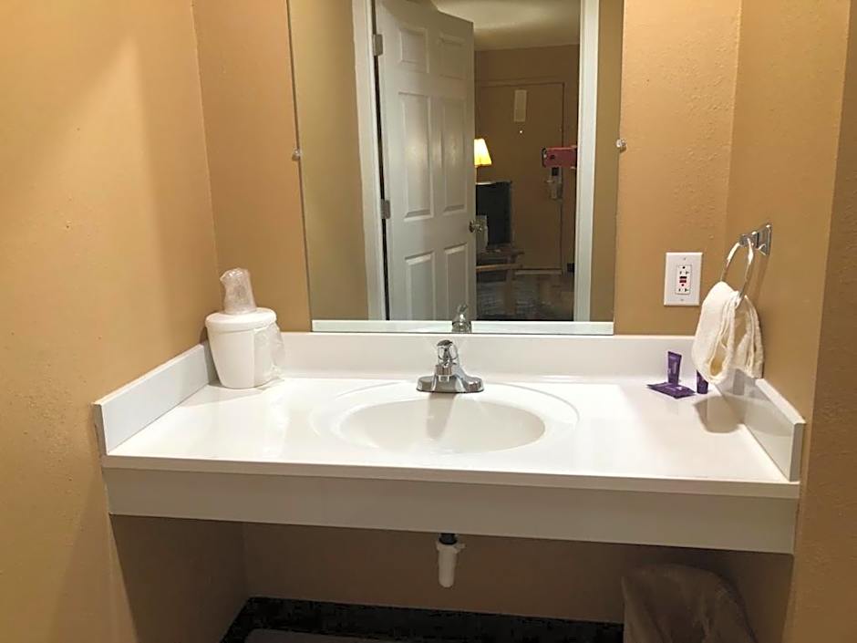 Knights Inn - Baker City OR
