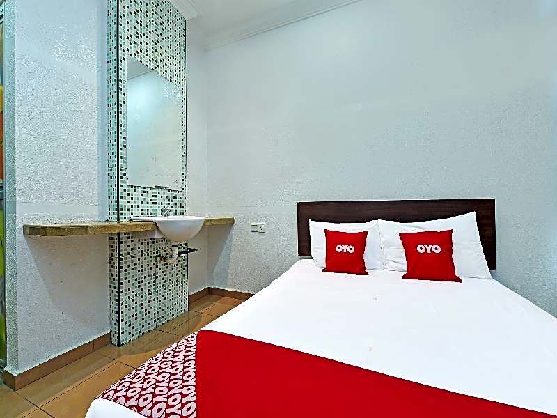 OYO 90559 Ummul Motel C Mart