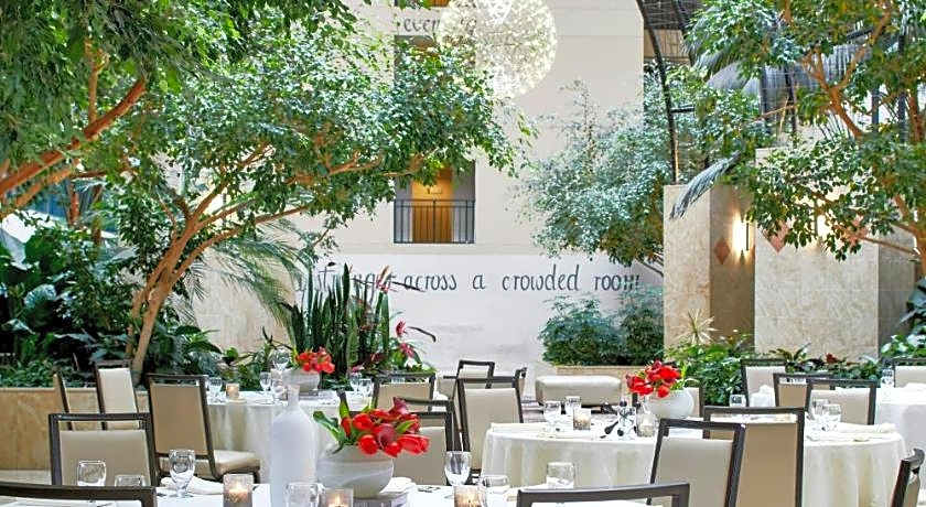 Renaissance Chicago Glenview Suites Hotel