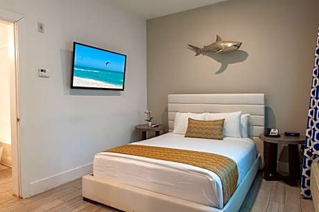 One Bedroom King Suite